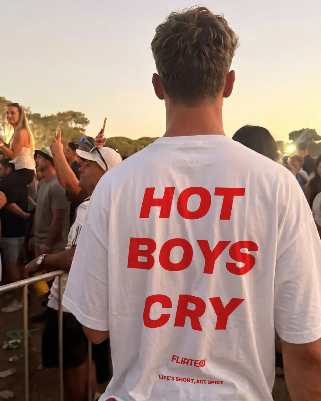 Oversize Hot Boys Cry flirteo - camisetas streetwear