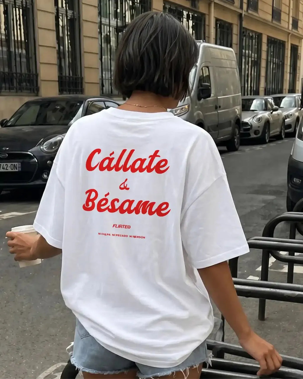 Camiseta oversize CÁLLATE Y BÉSAME de FLIRTEO en algodón 240gr con diseño exclusivo
